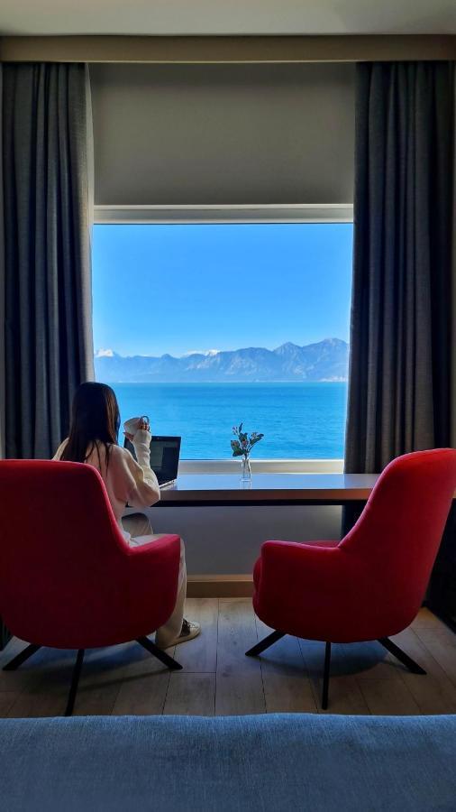 Studio with Sea View