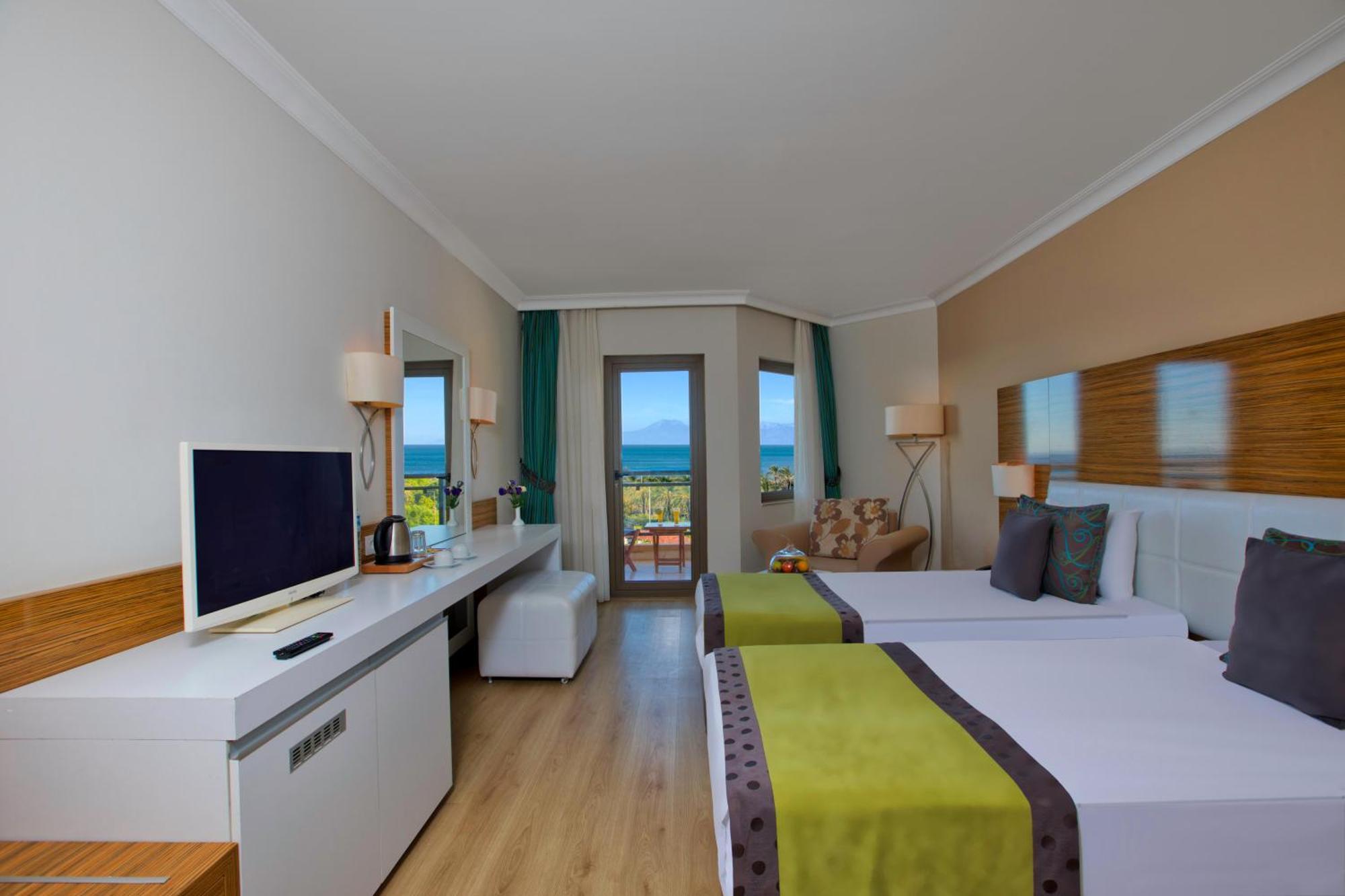 Aqua Standard Room